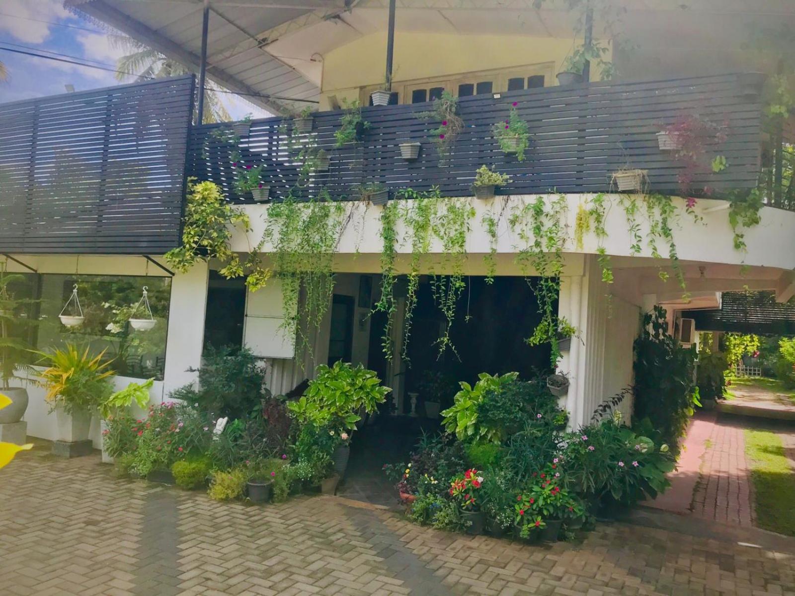 Pinidiya Resort Anuradhapura Bagian luar foto