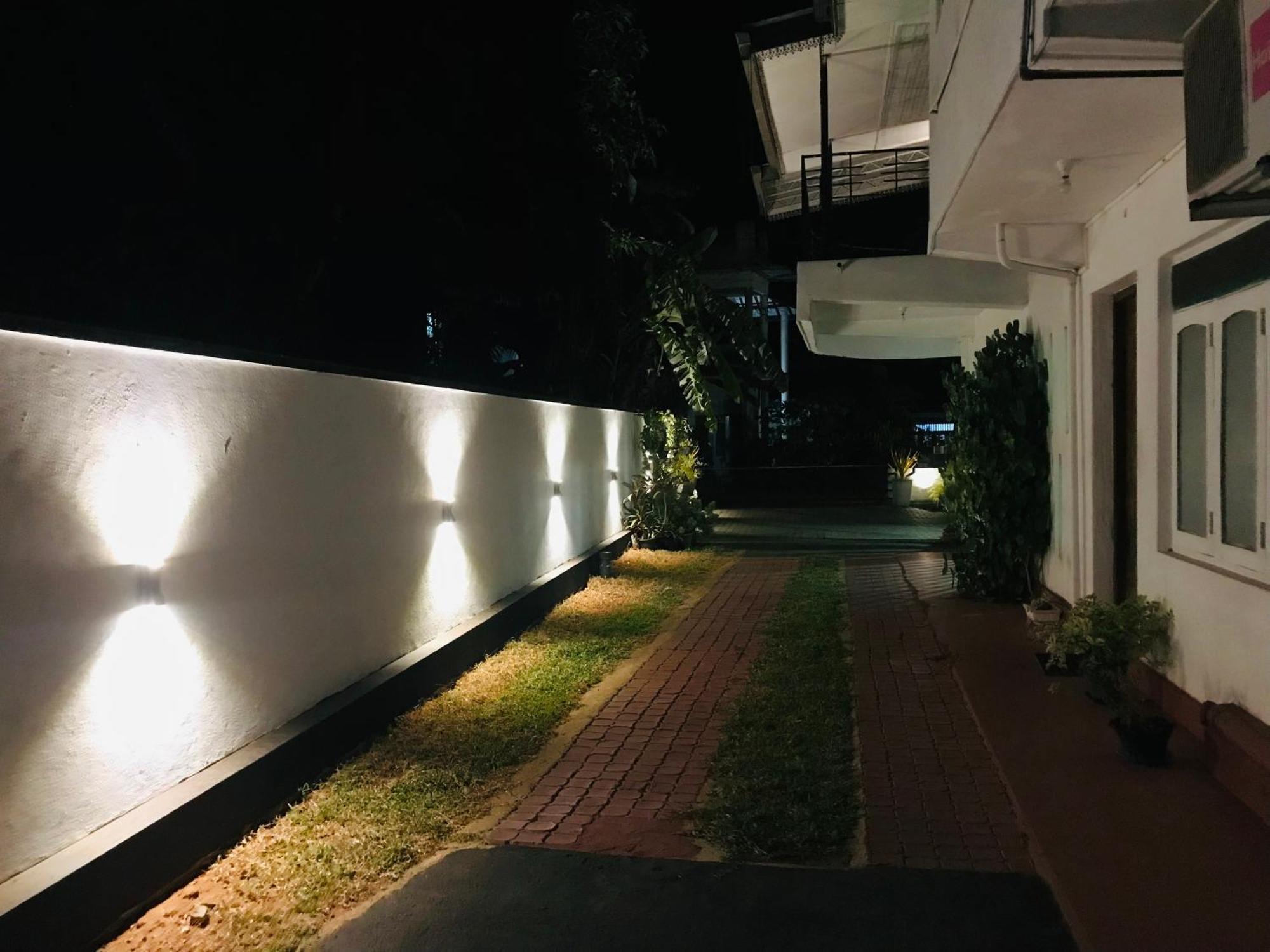Pinidiya Resort Anuradhapura Bagian luar foto