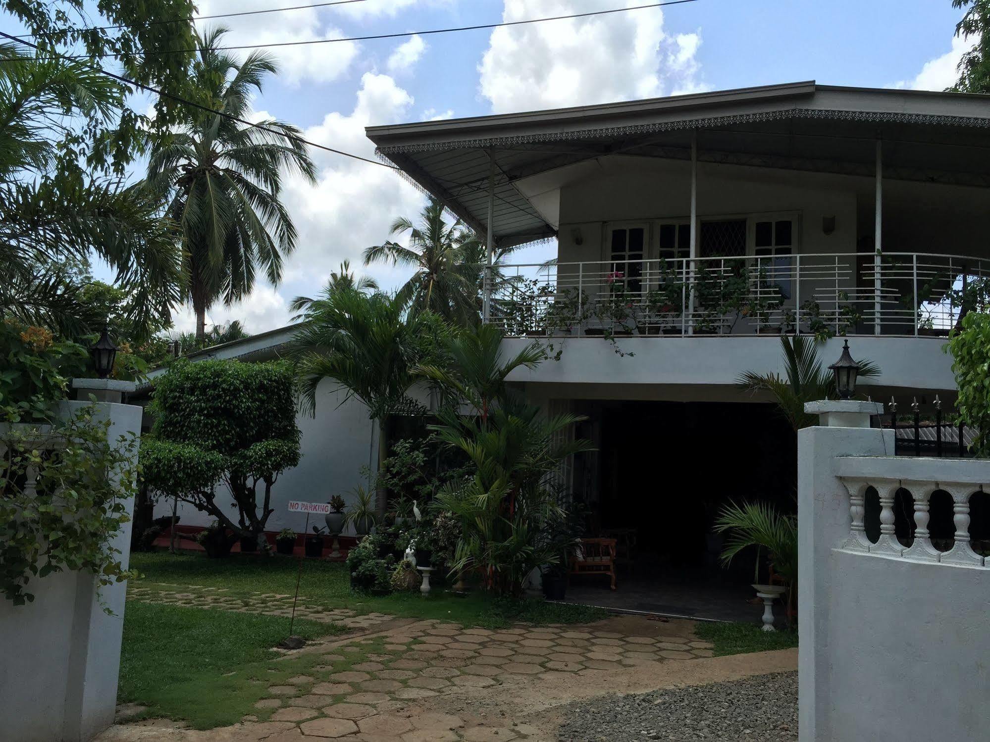 Pinidiya Resort Anuradhapura Bagian luar foto