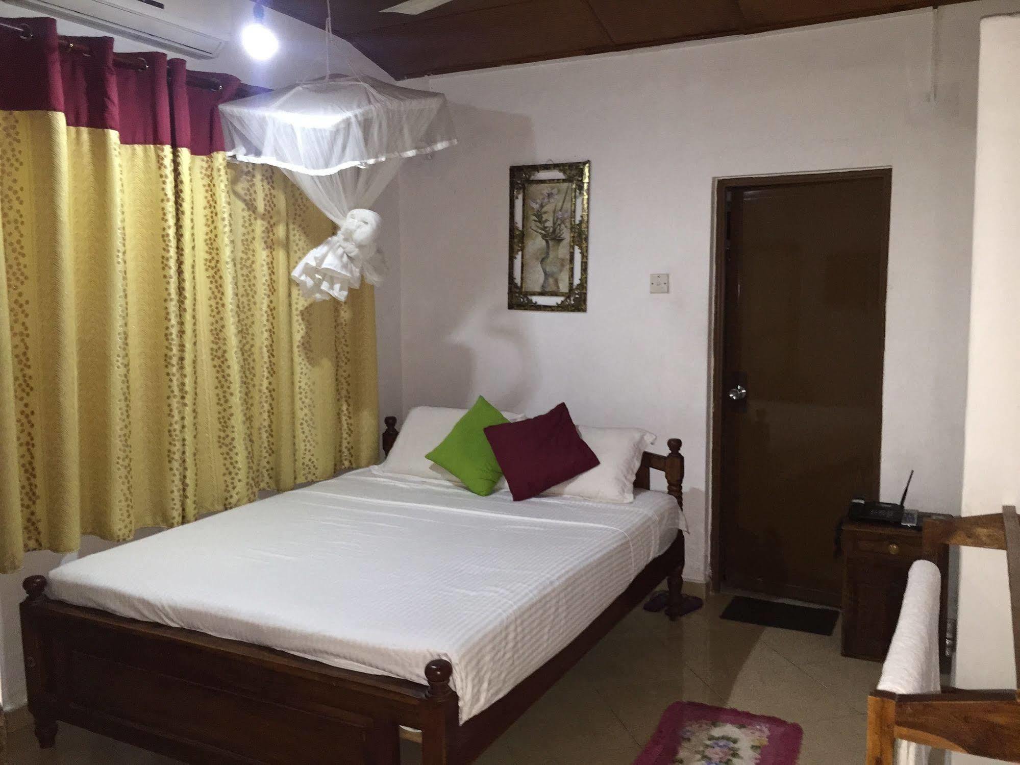 Pinidiya Resort Anuradhapura Bagian luar foto